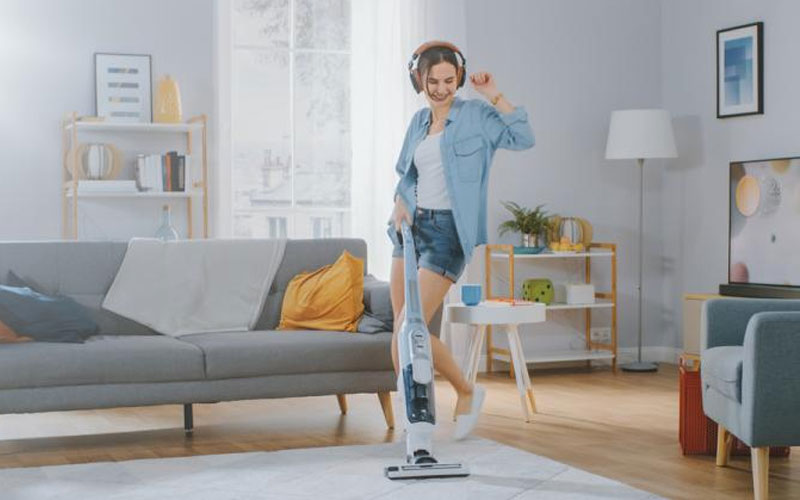 Dùng máy hút bụi thế nào đúng cách?